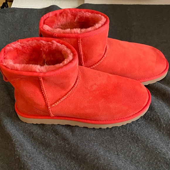 UGG Shoes - UGG Short Suede Boots in Bright Coral
